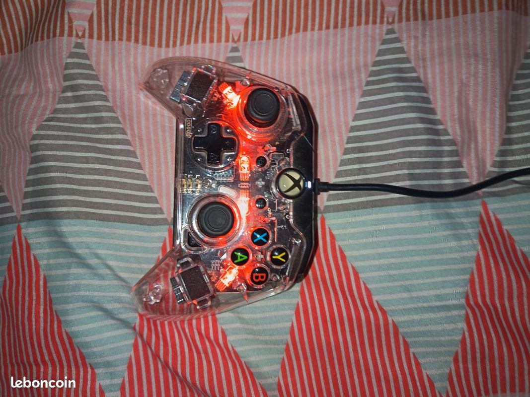 Manette xbox one transparente rgb (image 3)