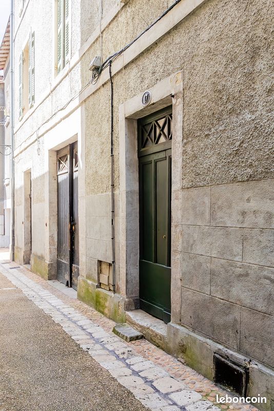 Appartement 5 pièces 92 m² · à Périgueux · 92 m² · 860 €