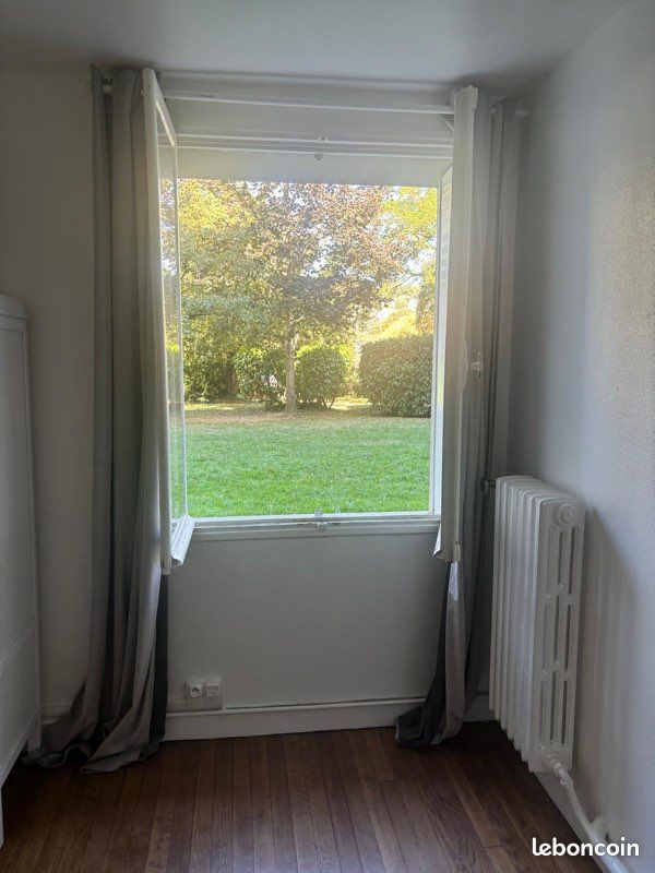 Appartement 1 pièce 17 m² · à Sèvres · 17 m² · 750 €/mois