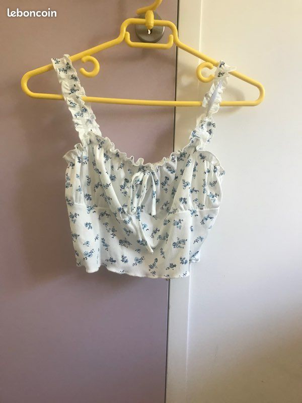 Crop top a fleur shein (image 1)
