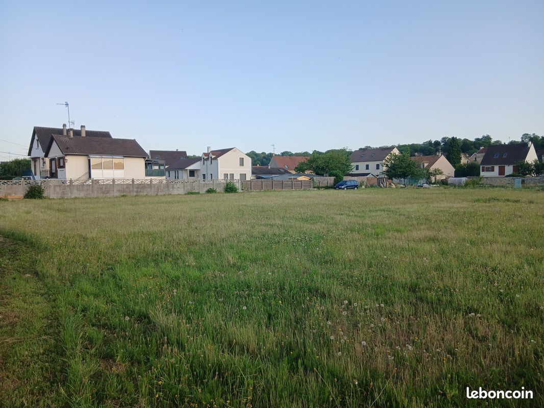Terrain constructible · à Auvers-sur-Oise · 200 000 €