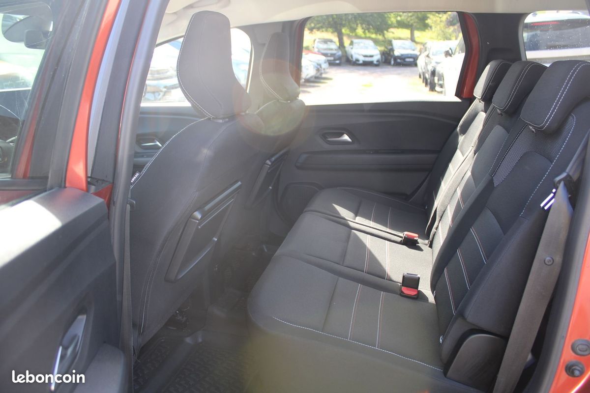 Dacia JOGGER TCE 100 CV ESS/GAZ EXTREME LIMITED EDITION CAMÉRA GRAND GPS 3D USB FULL LEDS BV6 (image 9)