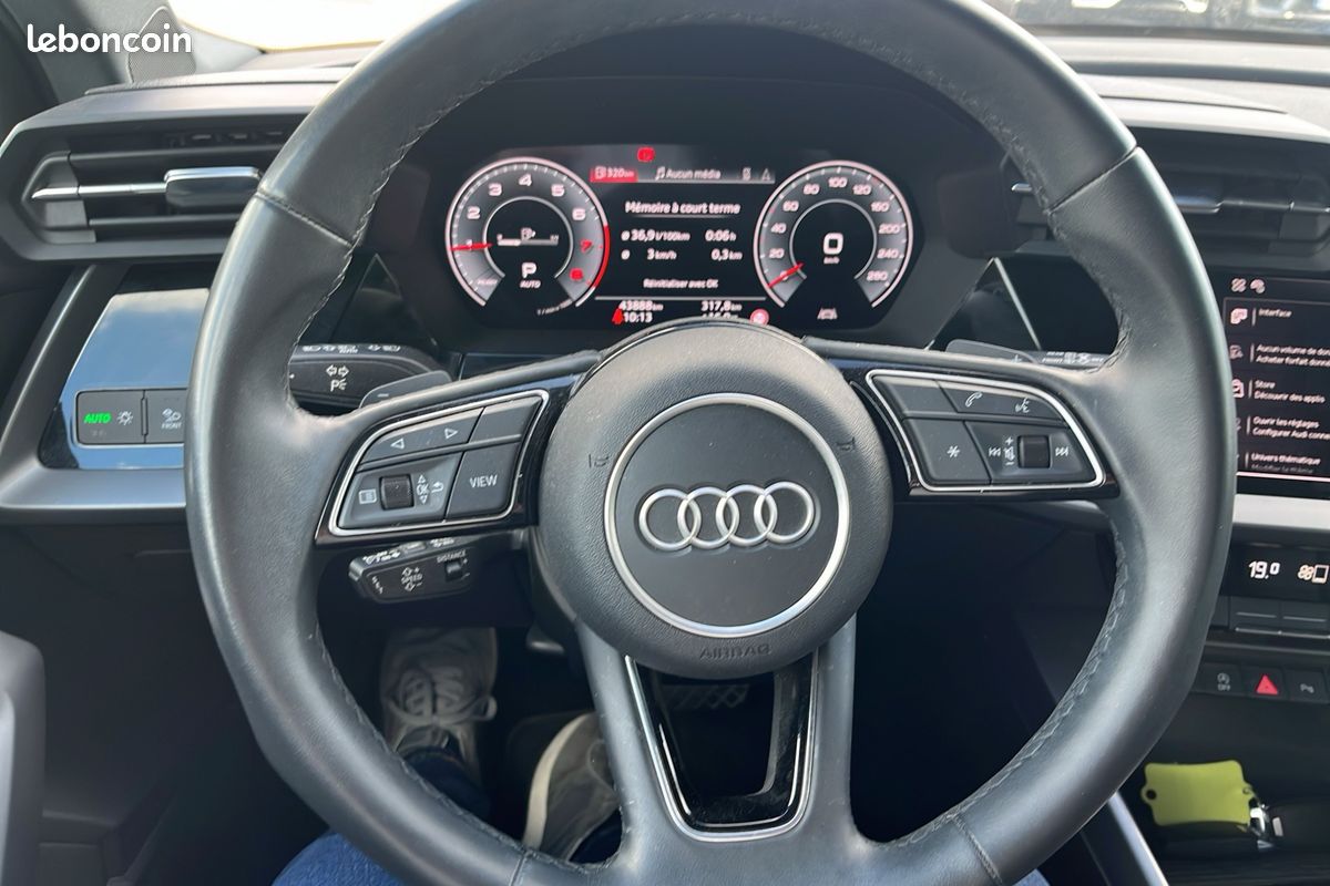 AUDI A3 Allstreet TFSI Mild Hybrid 150 S tronic 7 Design (image 17)