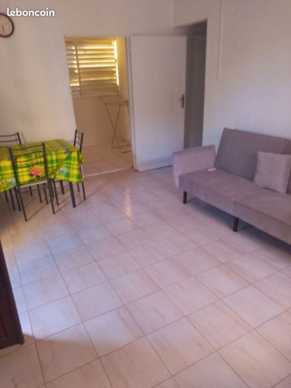 Maison 3 pièces 75 m² · à Saint-François · 75 m² · 850 €/mois