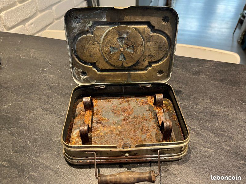 Chaufferette De Voyage Ancienne Girodon Montet – Lyon – Métal Laiton – Antiquité