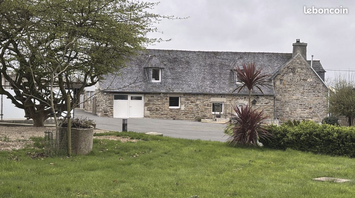 Maison 9 pièces 250 m² · à Plougonven · 250 m² · 577 500 €