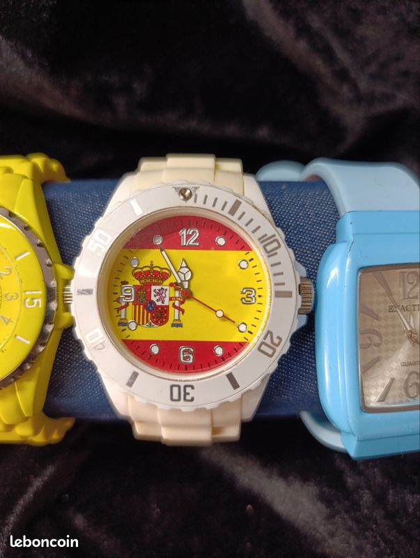 Lot De 4 Montres Bracelet à Quartz - Modèles D'occasion, Sans Marque, Pour Adulte Unisexe
