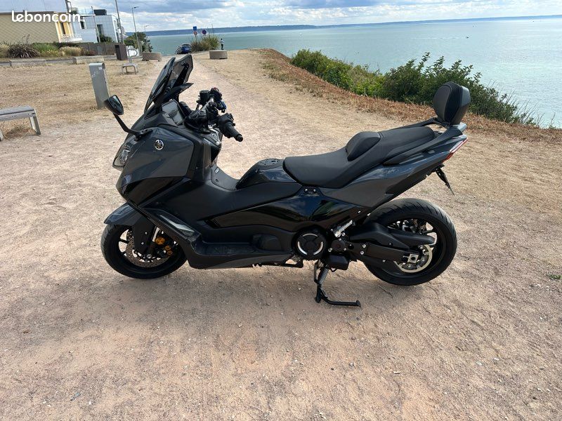 Tmax-tech max-full options-10.000km-vario polini (image 3)