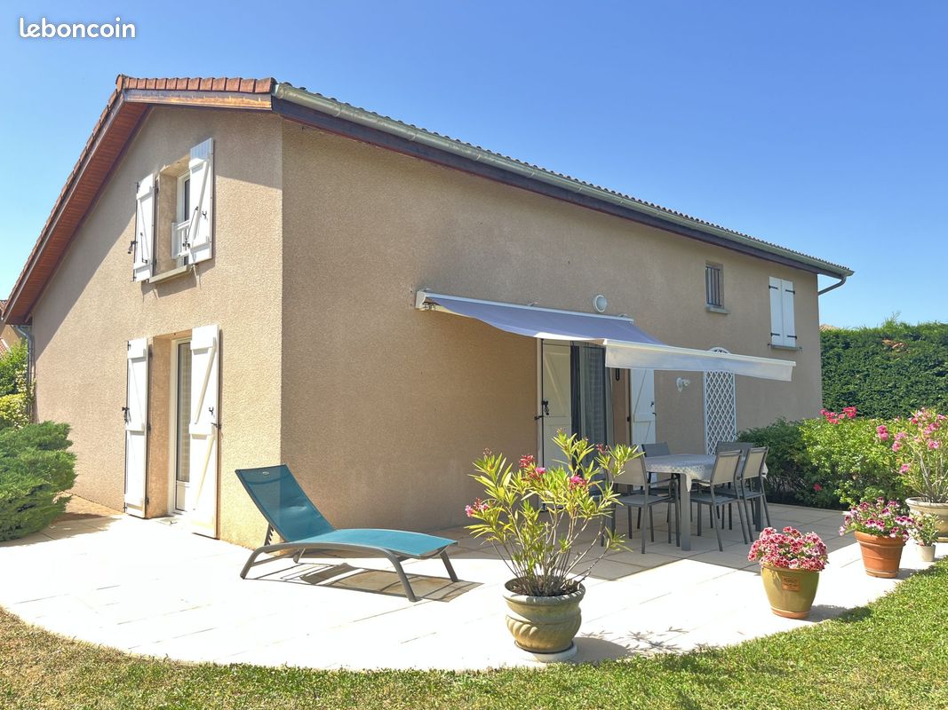 Maison 5 pièces 113 m² · à Saint-Étienne-des-Oullières · 113 m² · 340 000 €