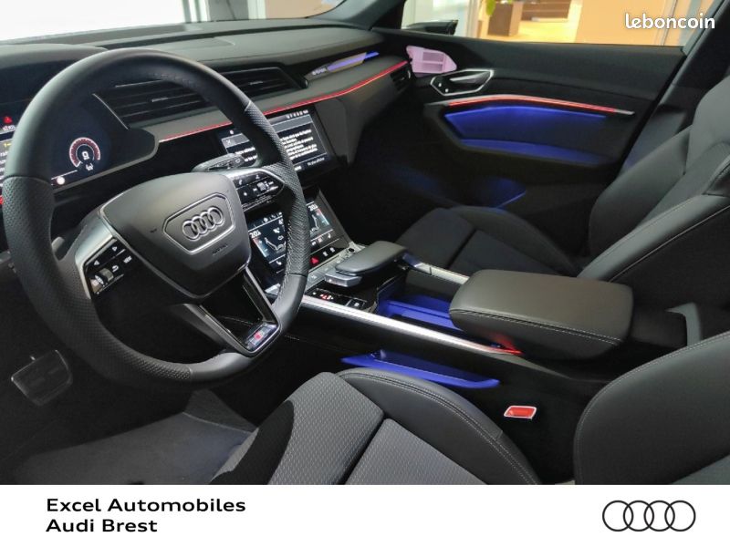 Audi Q8 e-tron 55 408ch S Line quattro (image 24)