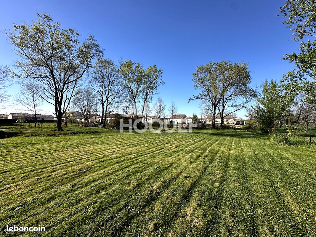 Terrain 461 m² · à Fronton · 461 m² · 100 000 €