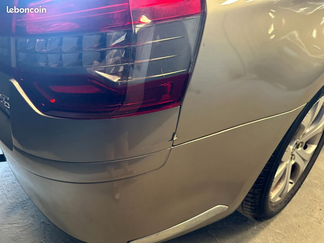 CITROEN C5 1.6 e-HDi 115 Confort BMP6 (image 31)