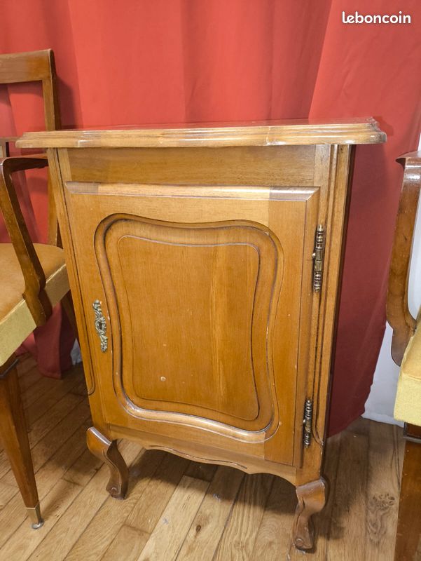 Vieux chaise meuble (image 3)