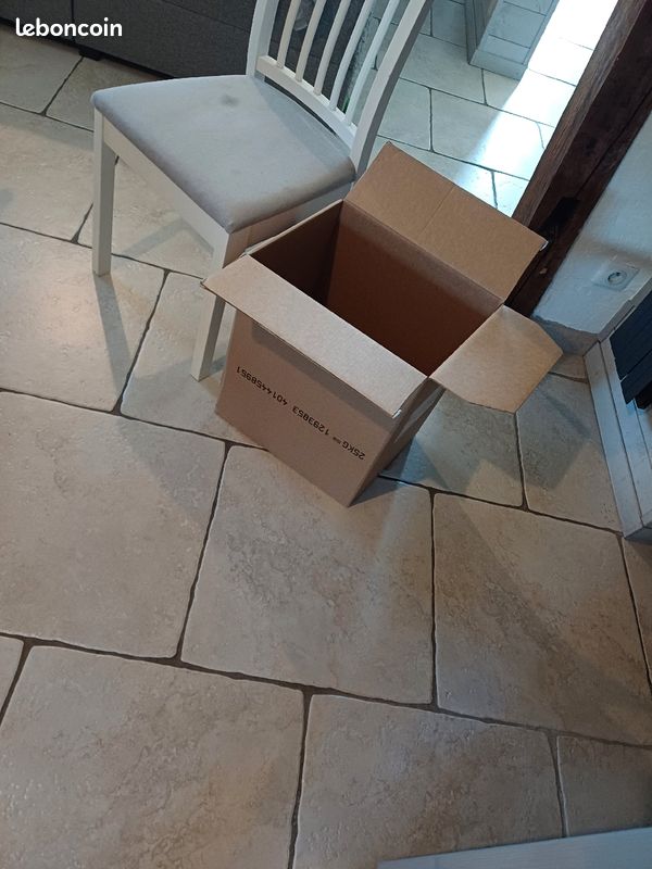 Cartons (image 1)