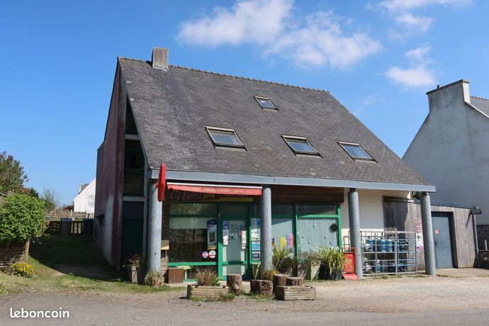 Immeuble de rapport 240 m² Commana