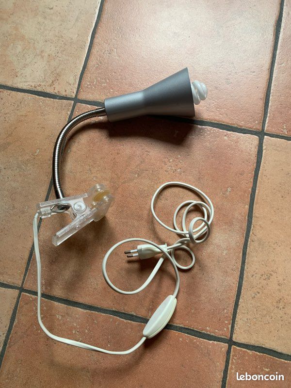 Lampe à pince (image 1)