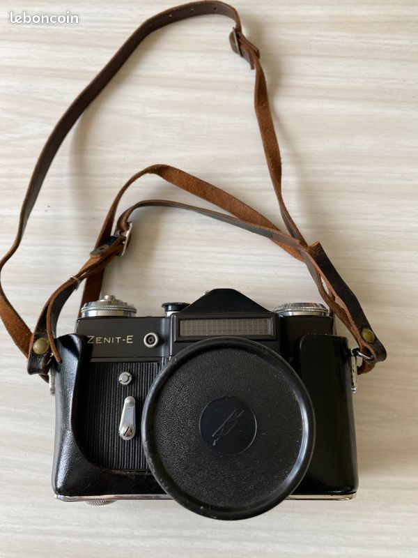 Appareil Photo Zenit E Vintage 1975-80 Avec Sacoche, Flash Et Objectif – 35mm