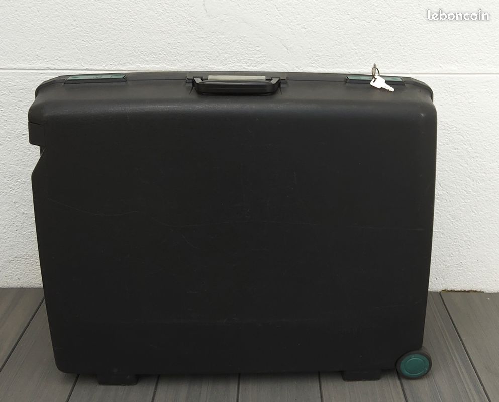 Grande Valise Delsey Noire - Avec Clé Et Code - Très Bon état