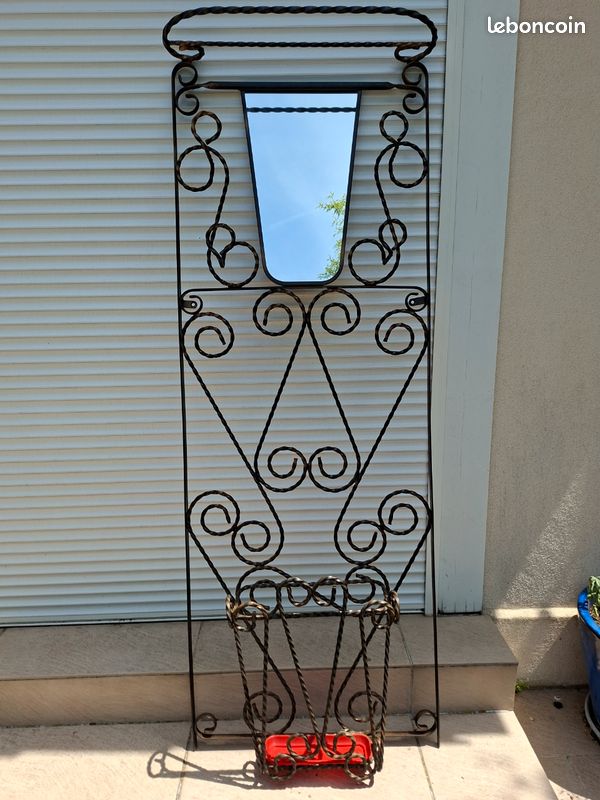Porte-manteaux métalliques (image 1)