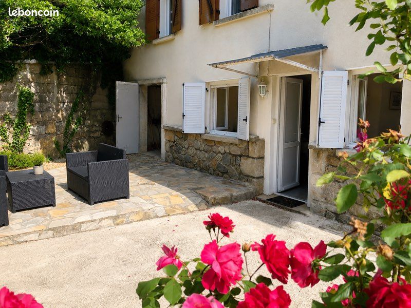 Appartement 2 pièces 47 m² · à Aubenas · 47 m² · 690 €/mois