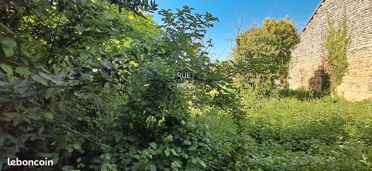 Terrain 1060 m² ORCHES