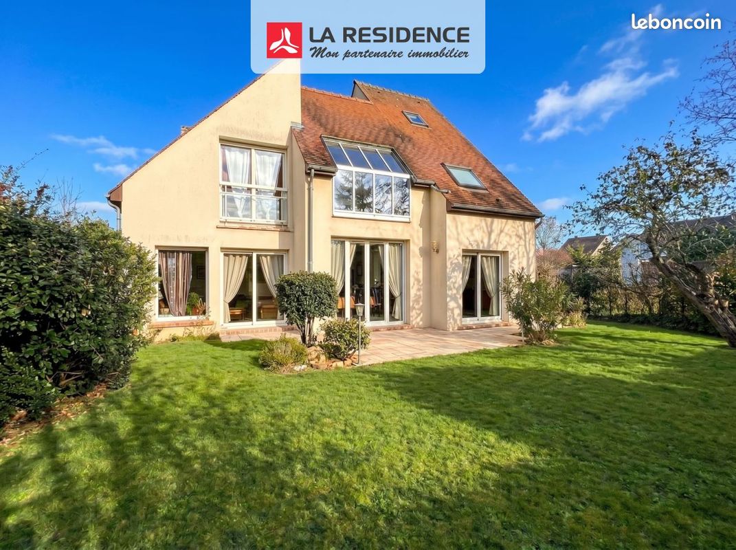Maison 6 pièces 135 m² · à Chatou · 135 m² · 897 000 €