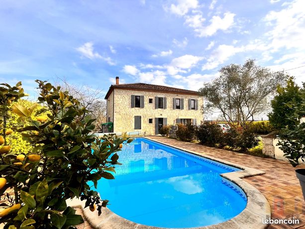 Propriété 7 pièces 330 m²