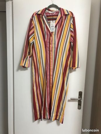 Robe Chemise Zara XS - Couleur Nude/rose/corail, Neuve Sans étiquettes