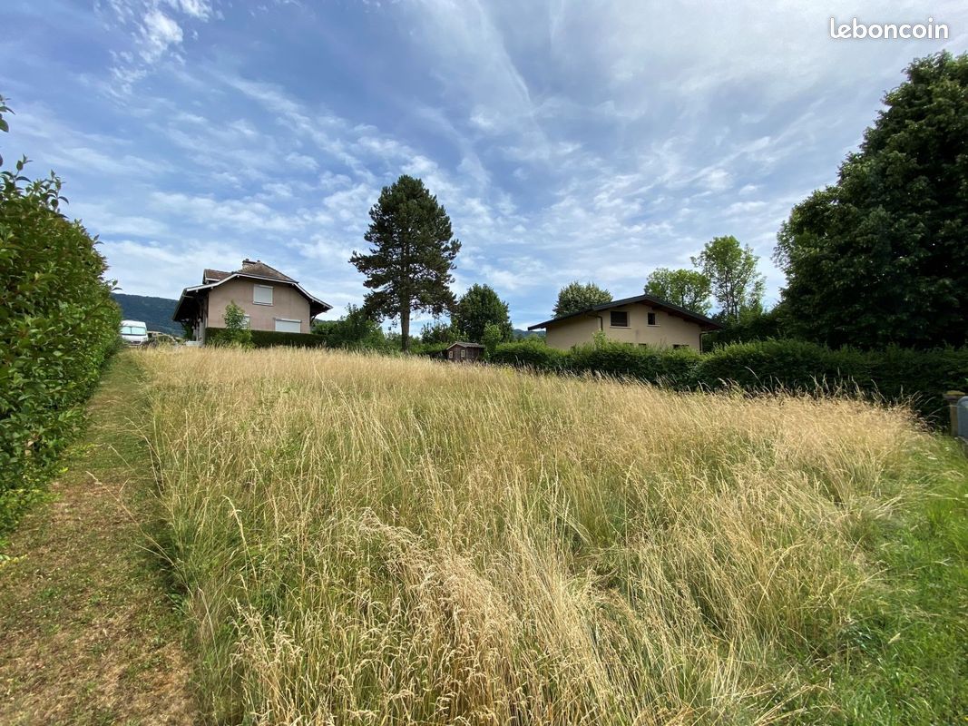 Terrain à bâtir de 759 m² à ALLINGES (74) · 225 000 €