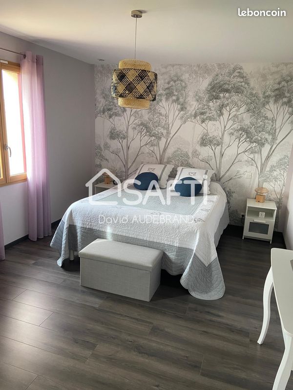 Pavillon 8 pièces 155 m² - Sauzé-Vaussais 79190 (image principale 3)