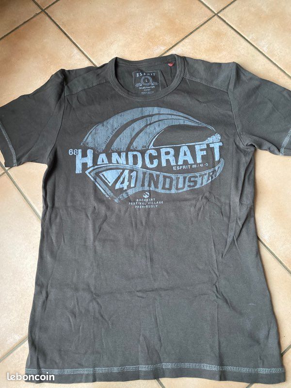Tee-shirt taille L Esprit (image 1)