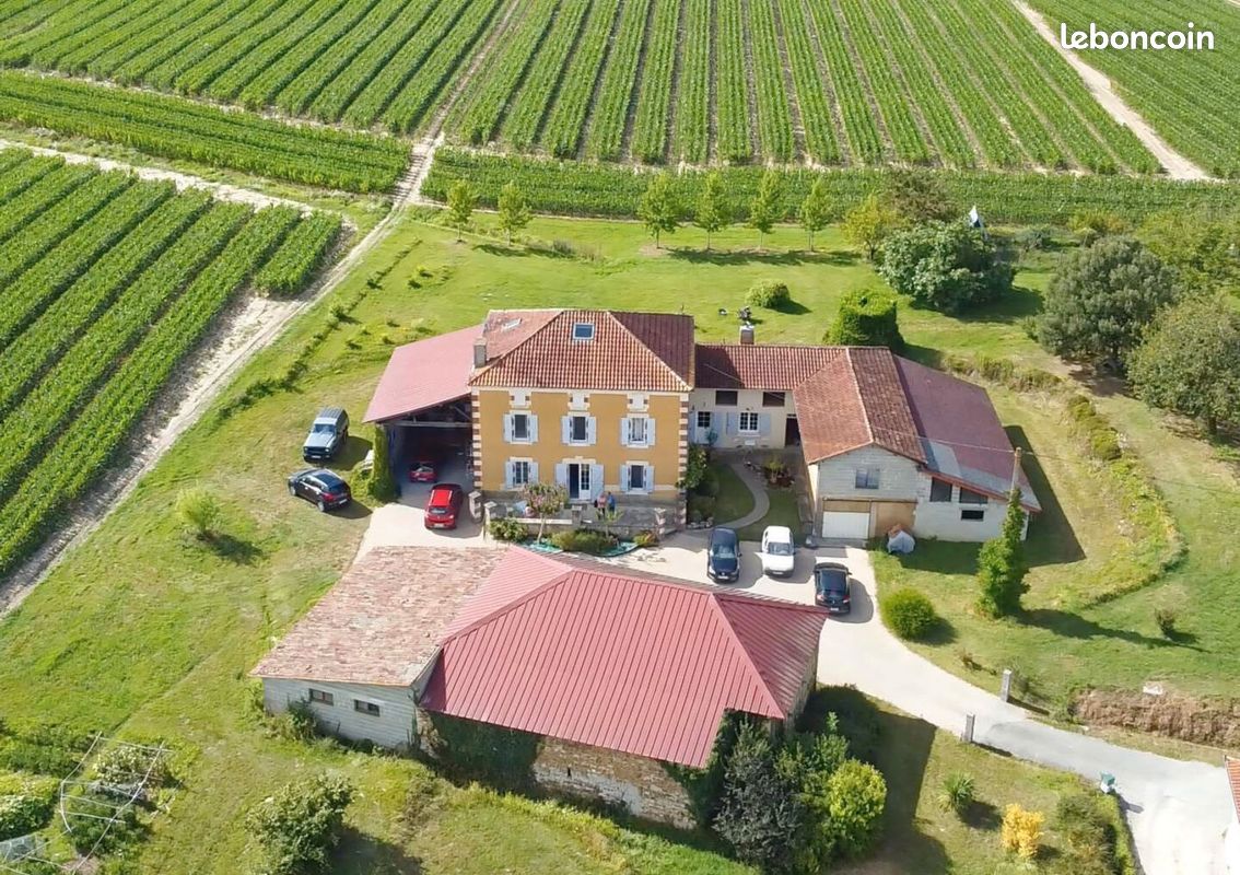 Maison 6 pièces 253 m² · à Aubagnan · 253 m² · 413 000 €
