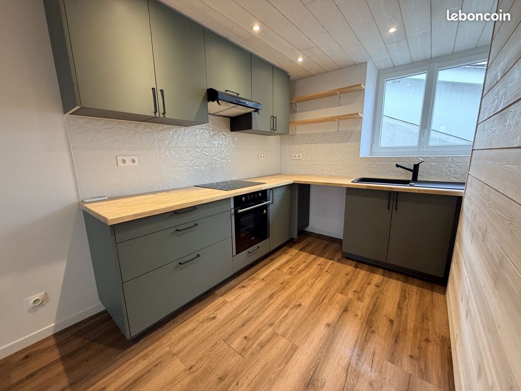 Appartement 3 pièces 80 m² · à La Côte-Saint-André · 80 m² · 720 €/mois