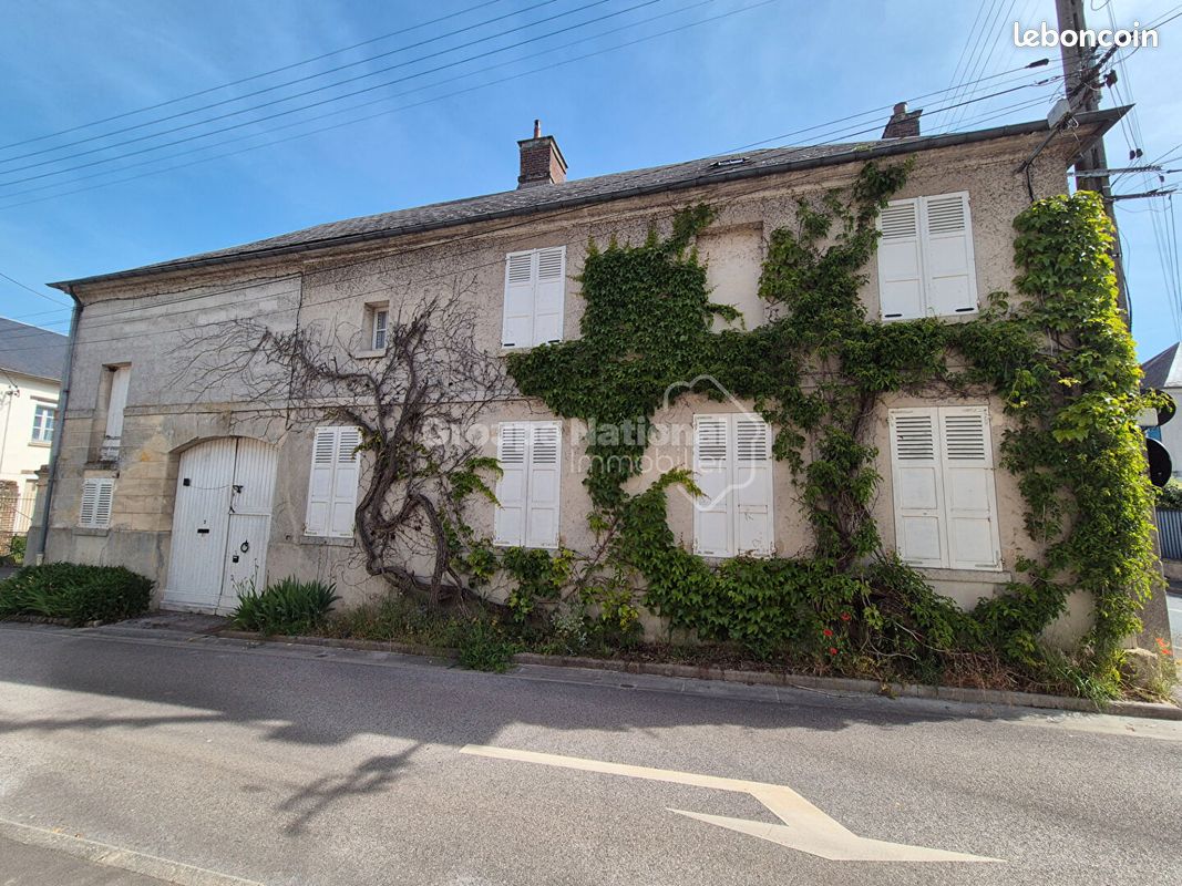 Maison 9 pièces 233 m² · à Hénonville · 233 m² · 337 000 €