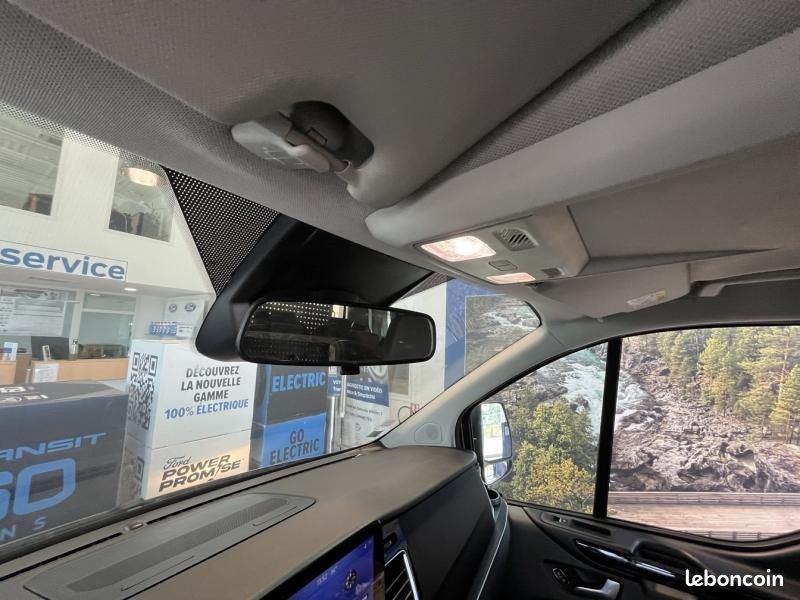 Ford Tourneo Custom 320 L1H1 2.0 EcoBlue 130ch Active BVA (image 11)