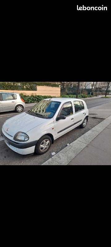 Clio2 phase1 Diesel 1.9D RTE 65cv kms 113000 - Voitures