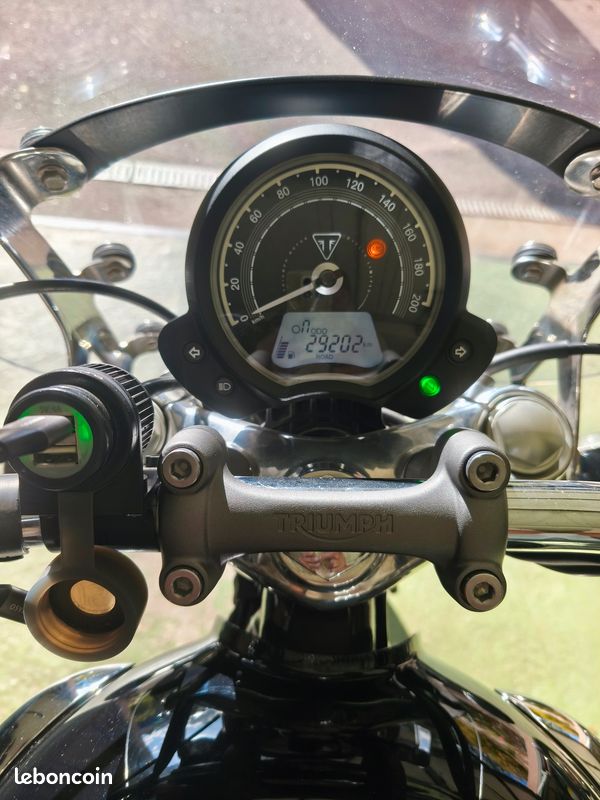 Triumph bonneville speedmaster 1200 (image 2)