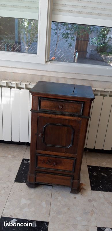 Tablette de nuit ancienne (image 1)