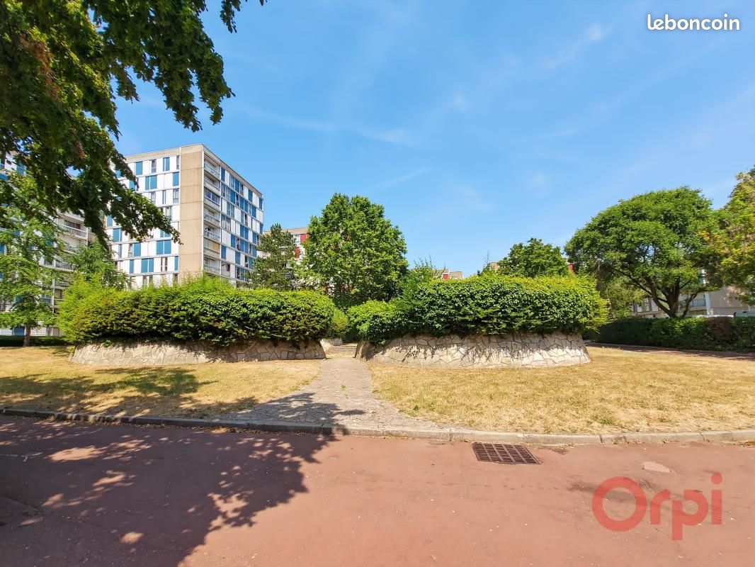 Appartement 3 pièces 68 m² · à Saint-Denis · 68 m² · 175 000 €