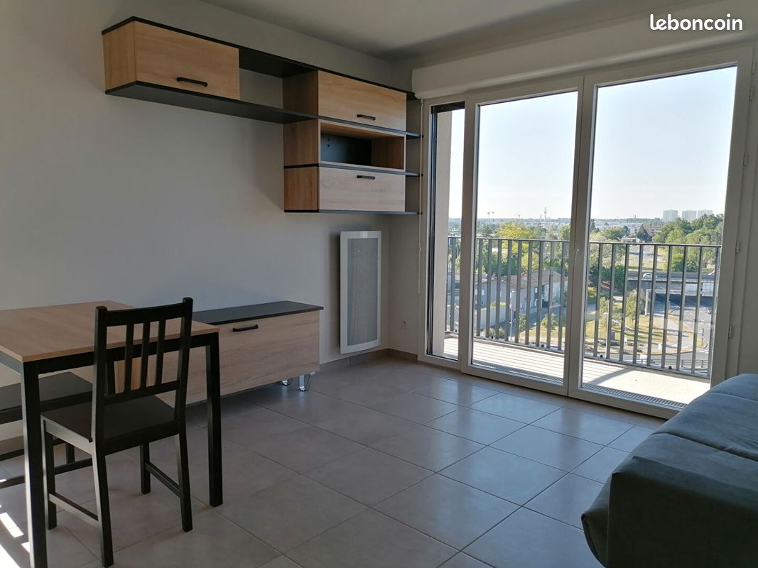 Studio 1 pièce 27 m² - Lormont 33310 (image principale 4)
