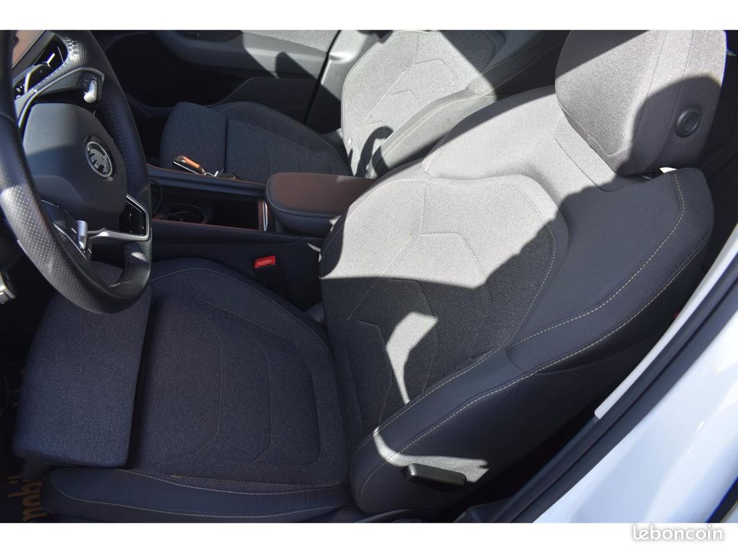 SKODA KODIAQ 2.0 TDI 150 ch SCR DSG7 7pl Selection (image 21)