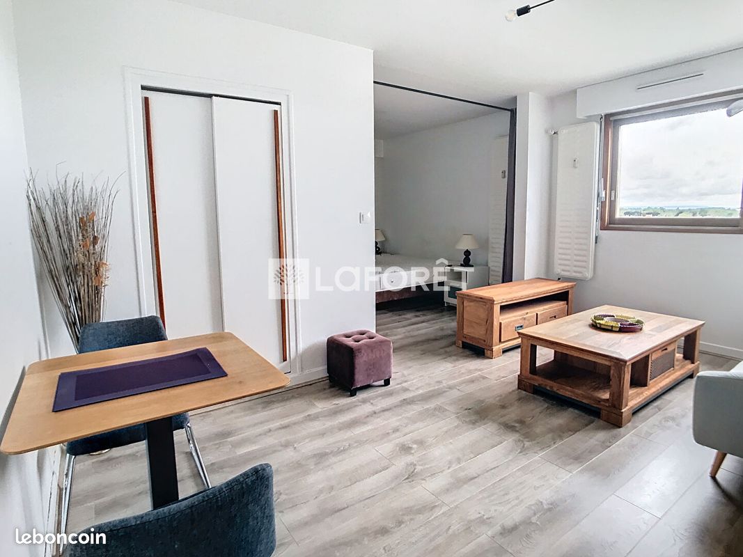 Appartement 1 pièce 38 m² · à Châlons-en-Champagne · 38 m² · 550 €