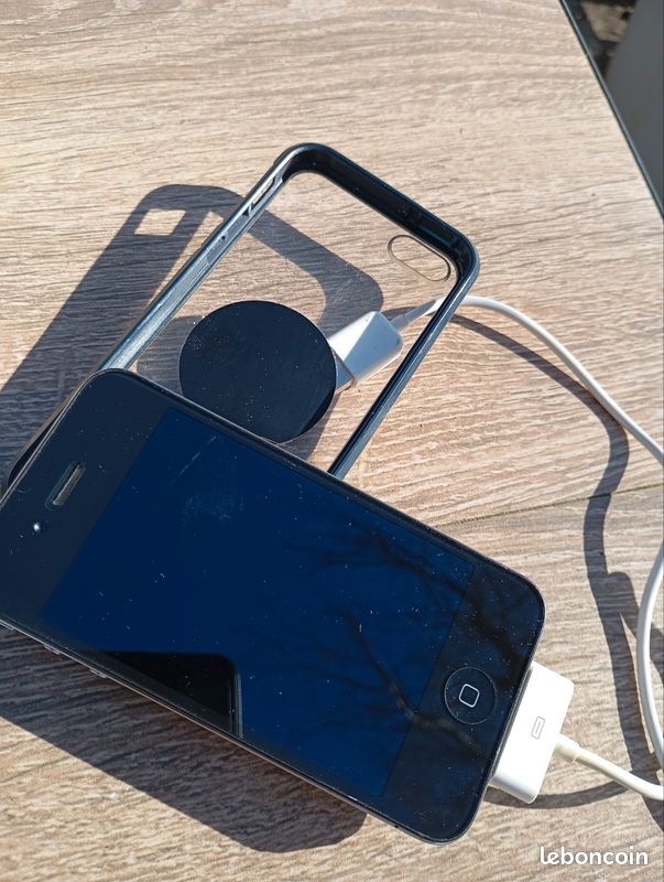 I phone (image 5)