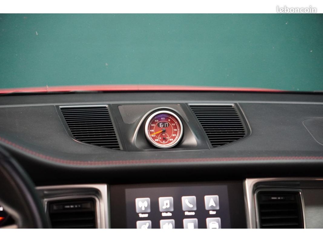 PORSCHE MACAN GTS 3.0i V6 360CV PDK - Toit ouvrant - Carmin - Bose (image 14)