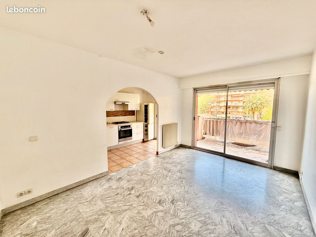 Appartement 3 pièces 57 m² · à Menton · 57 m² · 249 000 €