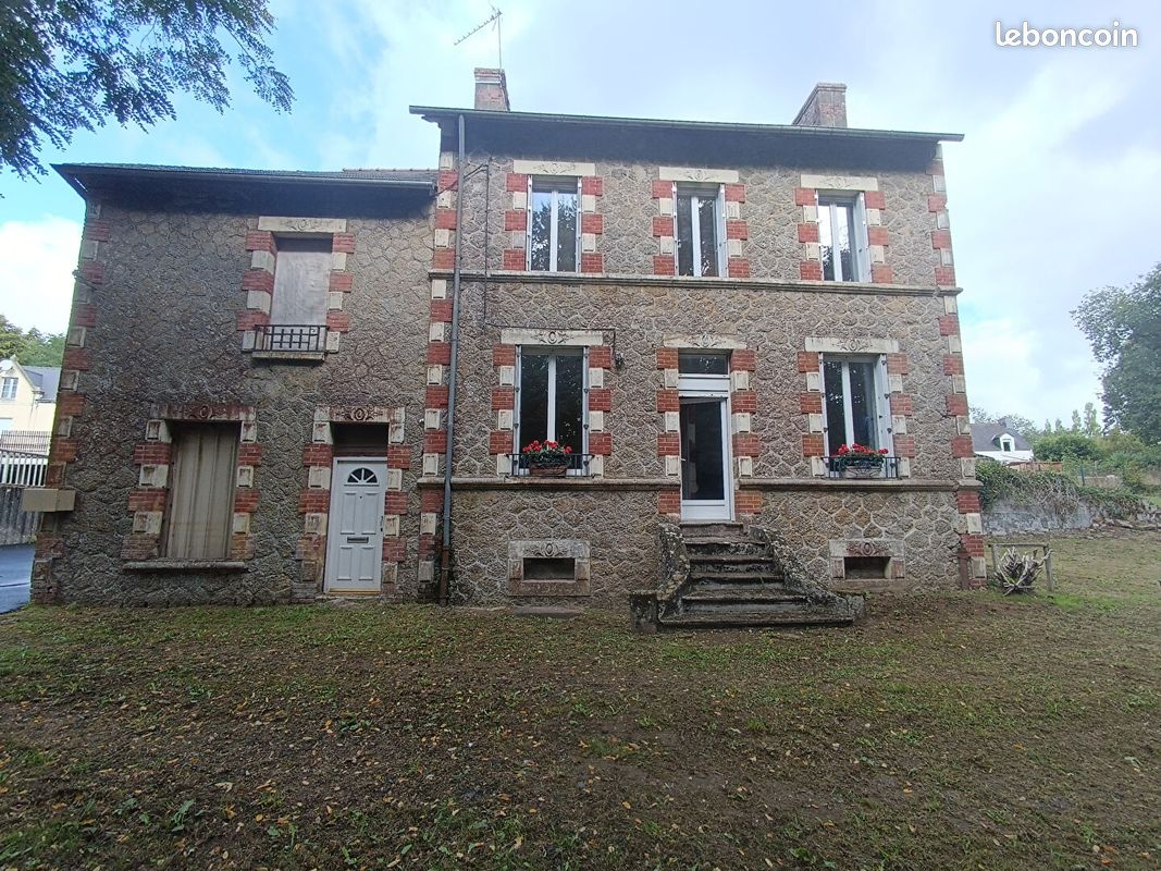 Maison 3 pièces 80 m² · à Rostrenen · 80 m² · 88 500 €