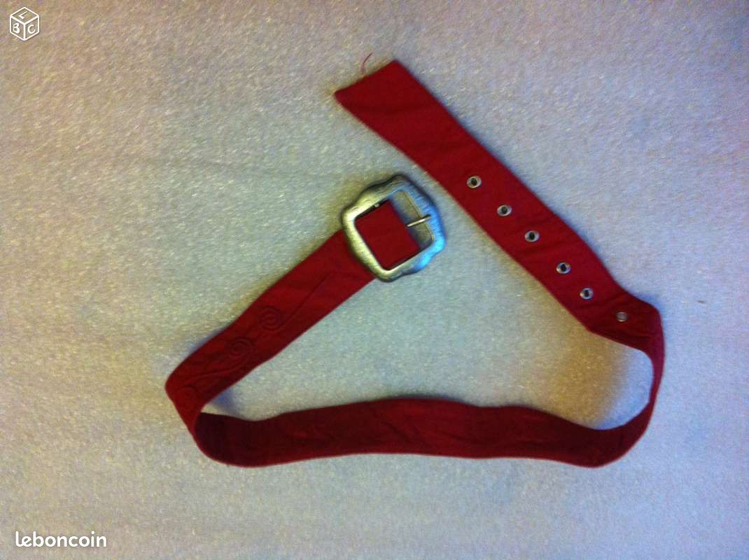 Ceinture rouge brodee boucle stylisée neuve/djmark (image 3)