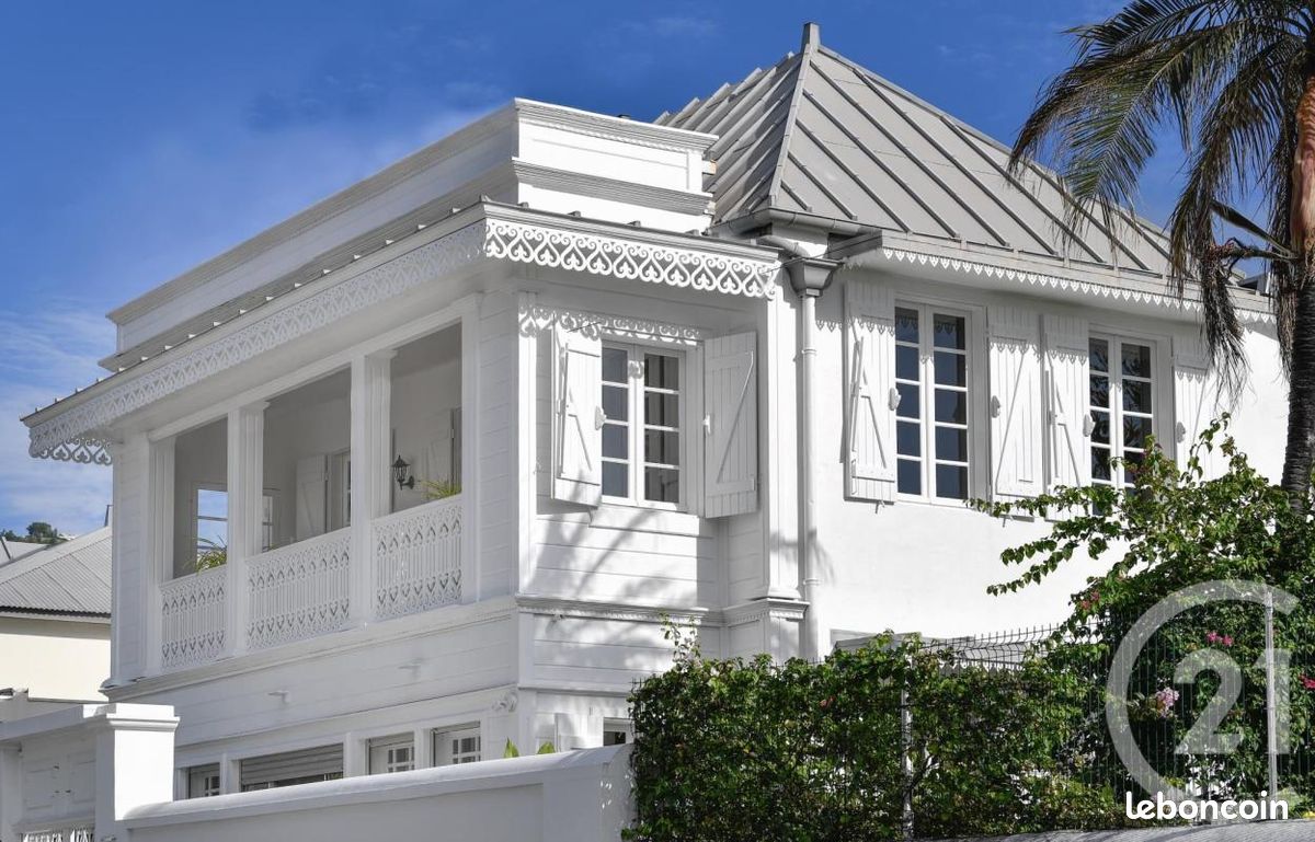 Maison 15 pièces 264 m² · à Saint-Denis · 264 m² · 3 180 000 €