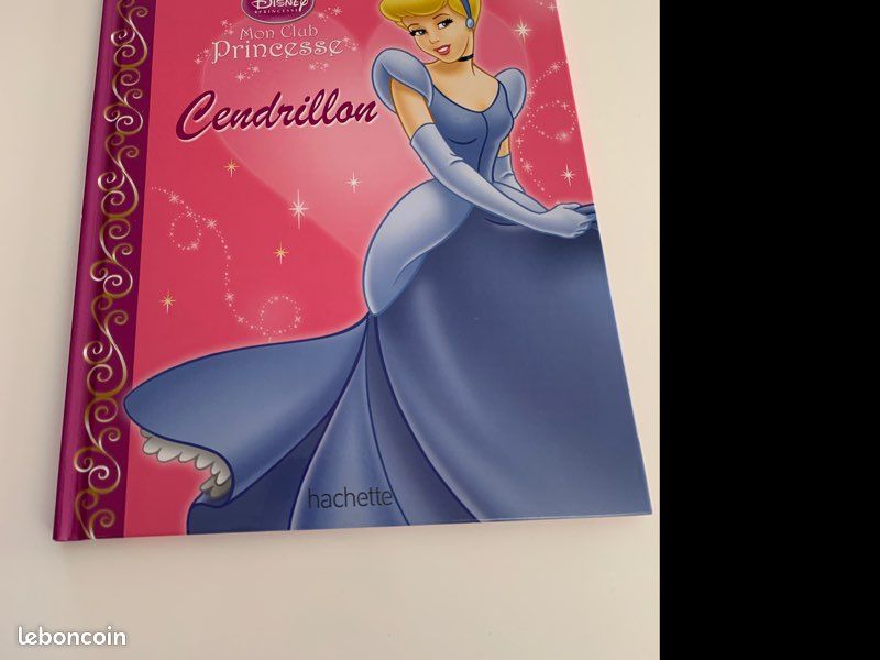 Livre Disney ( mon club princesse ) (image 3)