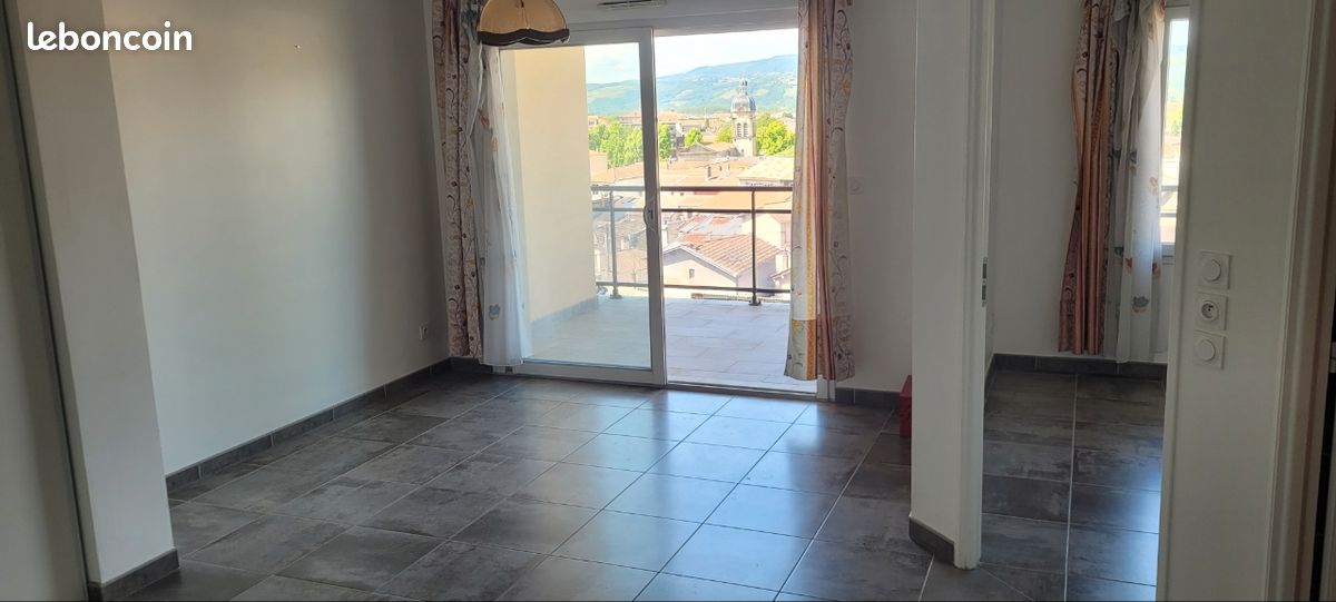 Appartement 2 pièces 39 m² · à Le Péage-de-Roussillon · 39 m² · 700 €/mois